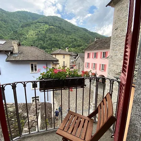 Antico 3* Intragna TI